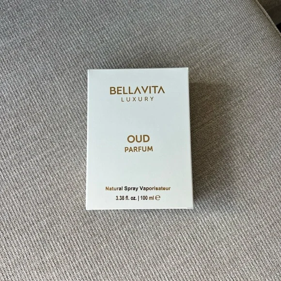 Bella Vita Oud Parfum - White Box with Gold Text - Picture 2 of 4